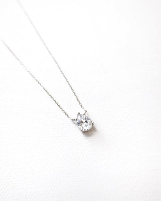 pear shape rhinestones necklace