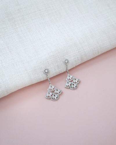 fan-shaped rhinestones dangled earring