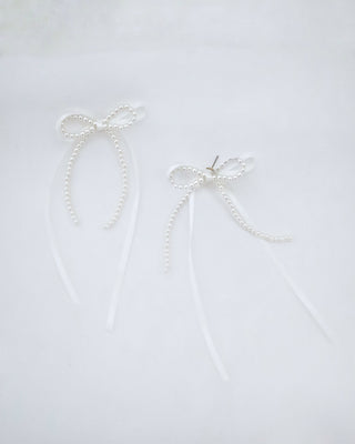 Ribbon Pearl Bow Earring