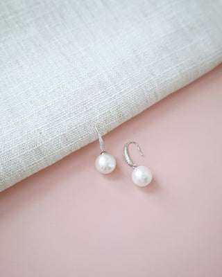dangle pearl earring with rhinestones