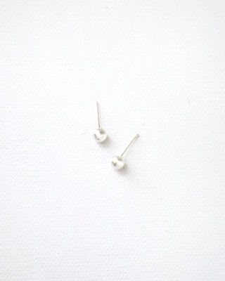 Amelia Pearl Earring
