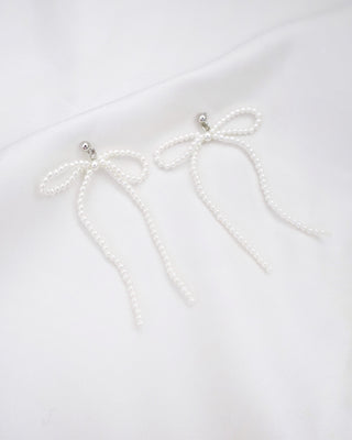Pearl Bow Earring