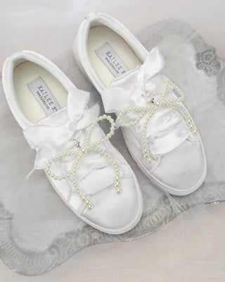 2pcs Pearls Bow Shoe Charms