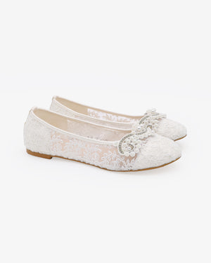 Crochet Lace Round Toe Flats with Small Pearls Applique