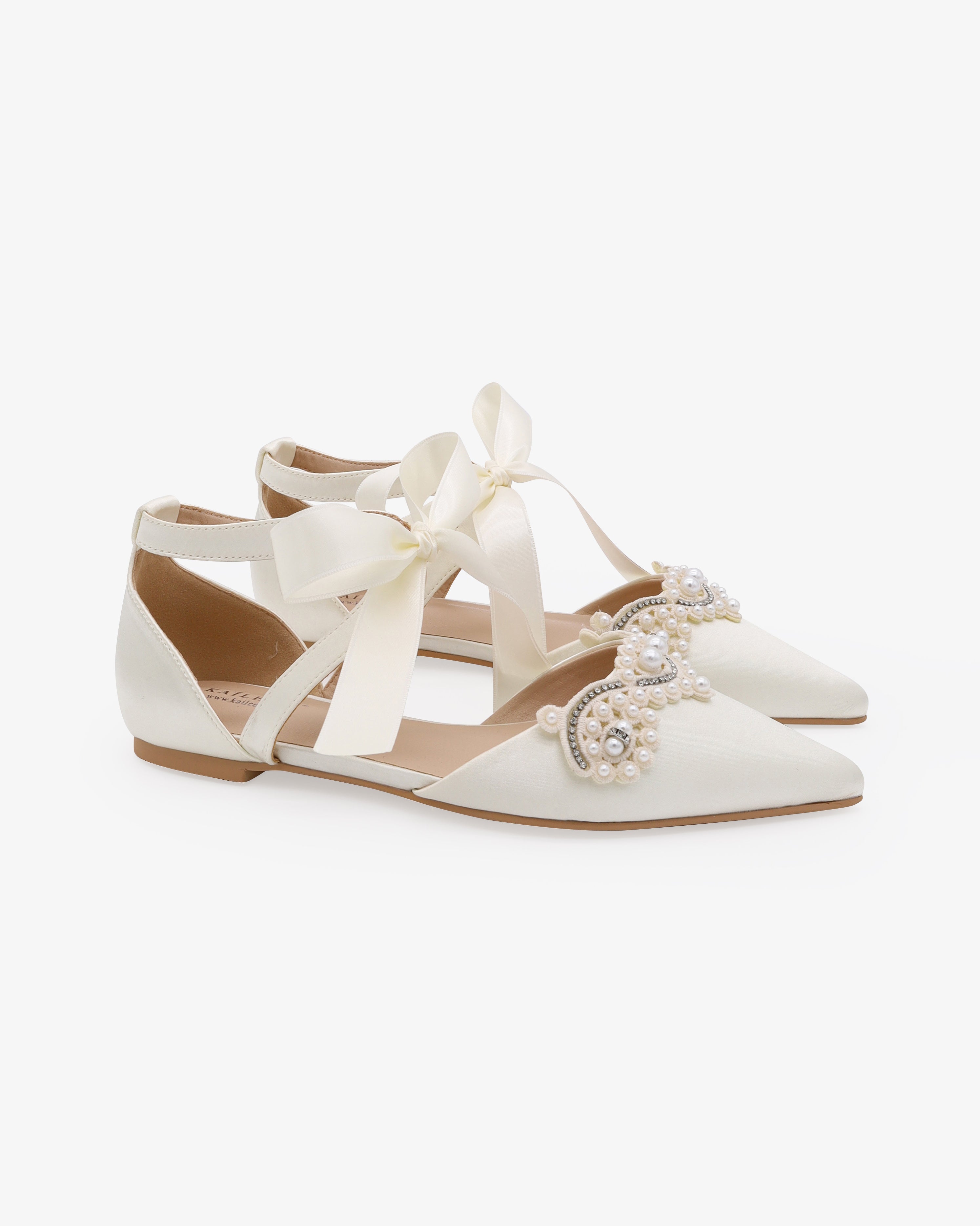 short wedding dress flat shoes The Best 5 Wedding Dresses with Flats