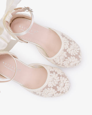 Ivory embroidered lace block heel girls shoes with Back Satin Bow
