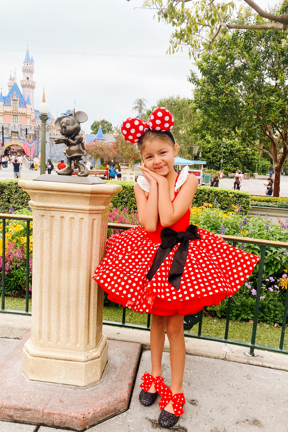 MINNIE MOUSE