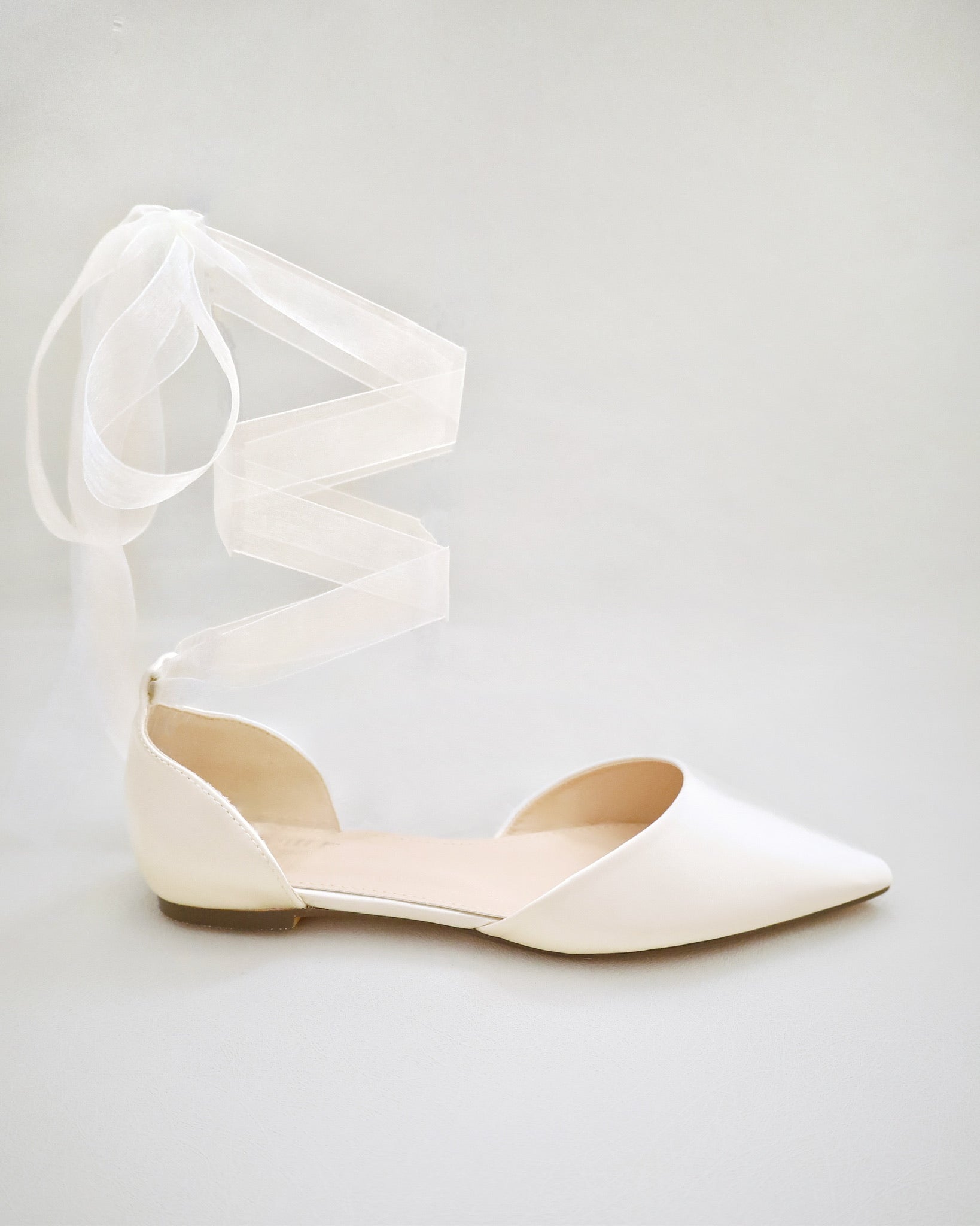 Flat shoes with ribbon ankle wrap hotsell