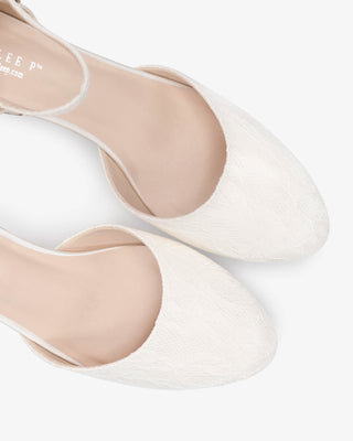 Ivory Lace Round Toe Low Block Heel Wedding Shoes with Ankle Strap