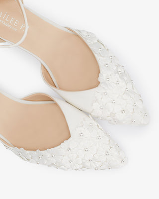 White Satin Pointy Toe Low Block Heels Wedding Shoes with Pearls Petal