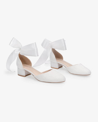 White Lace Round Toe Low Block Heel Wedding Shoes with Wrapped Satin Tie