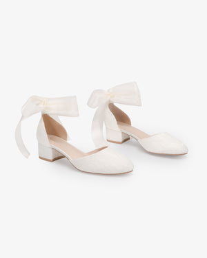 Lace Round Toe Low Block Heel Wedding Shoes with Wrapped Ankle Tie