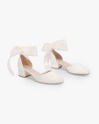 Ivory Lace Round Toe Low Block Heel Wedding Shoes with Wrapped Satin Tie