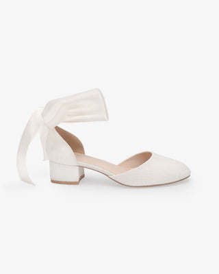 Ivory Lace Round Toe Low Block Heel Wedding Shoes with Wrapped Satin Tie
