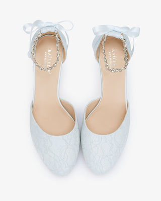 Light Blue Lace Round Toe Low Block Heel Wedding Shoes with Amaryllis Strap