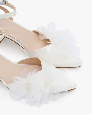 White Satin Pointy Toe Low Block Heels Wedding Shoes with Ophelia Flowers
