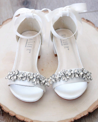 flower girls ivory sandals with rhinestones embellishments