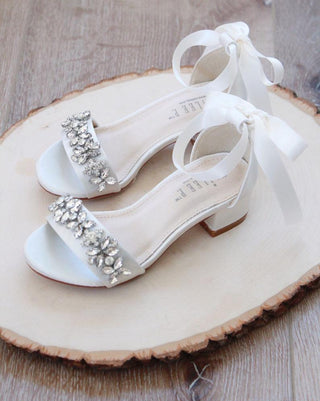 flower girls ivory sandals with rhinestones embellishments