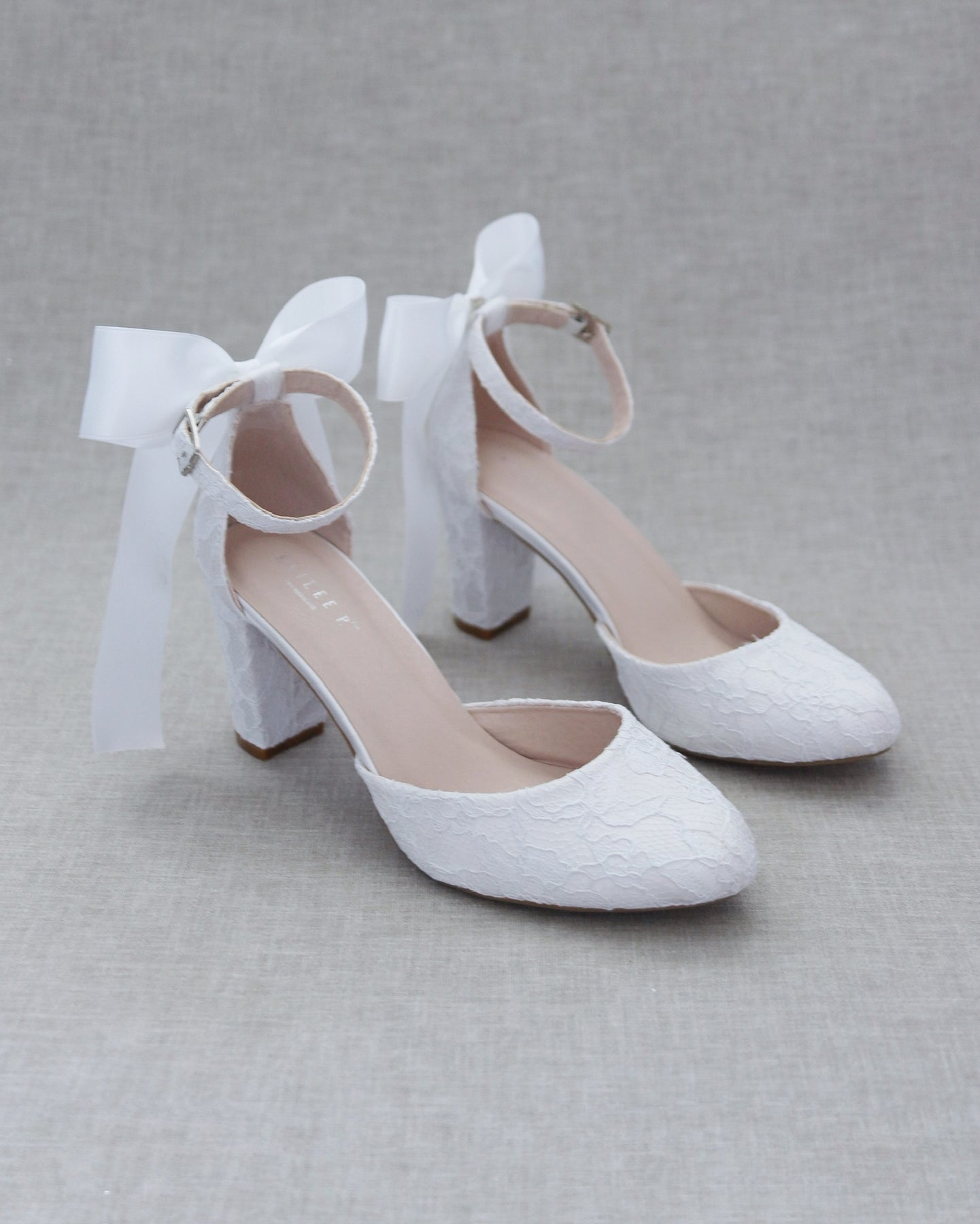 White close shoes with heels Clearance