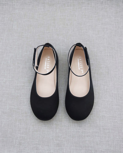 Black ballet flats