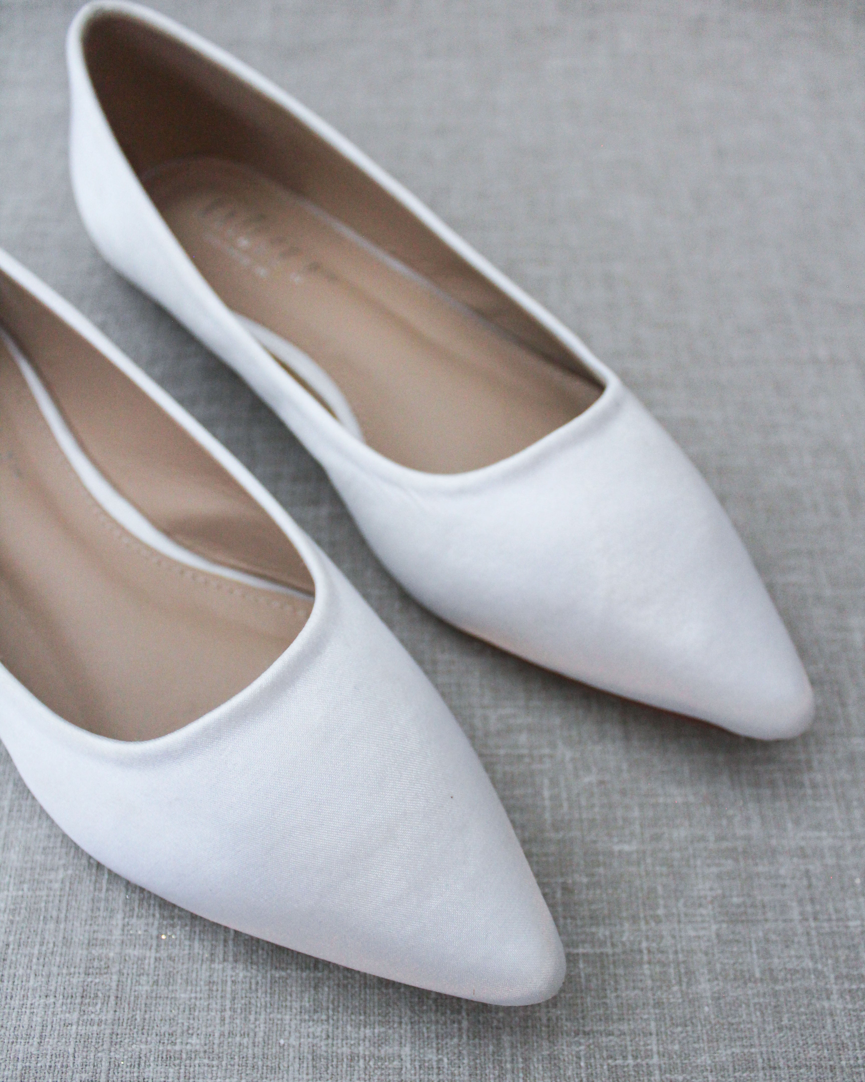 White Pointy Toe Wedding Flats, Bridal Shoes, Bridesmaids Shoes White Pointy Toe Wedding Flats, Bridal Shoes, Bridesmaids Shoes
