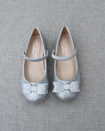 Silver glitter shoes with bow