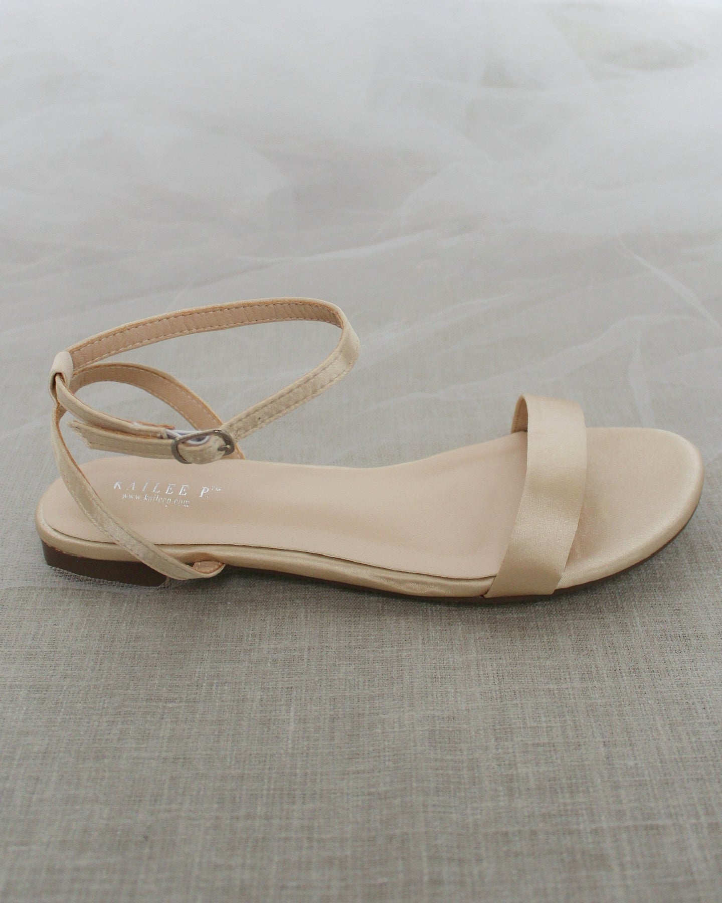 Flat hotsell dress sandals