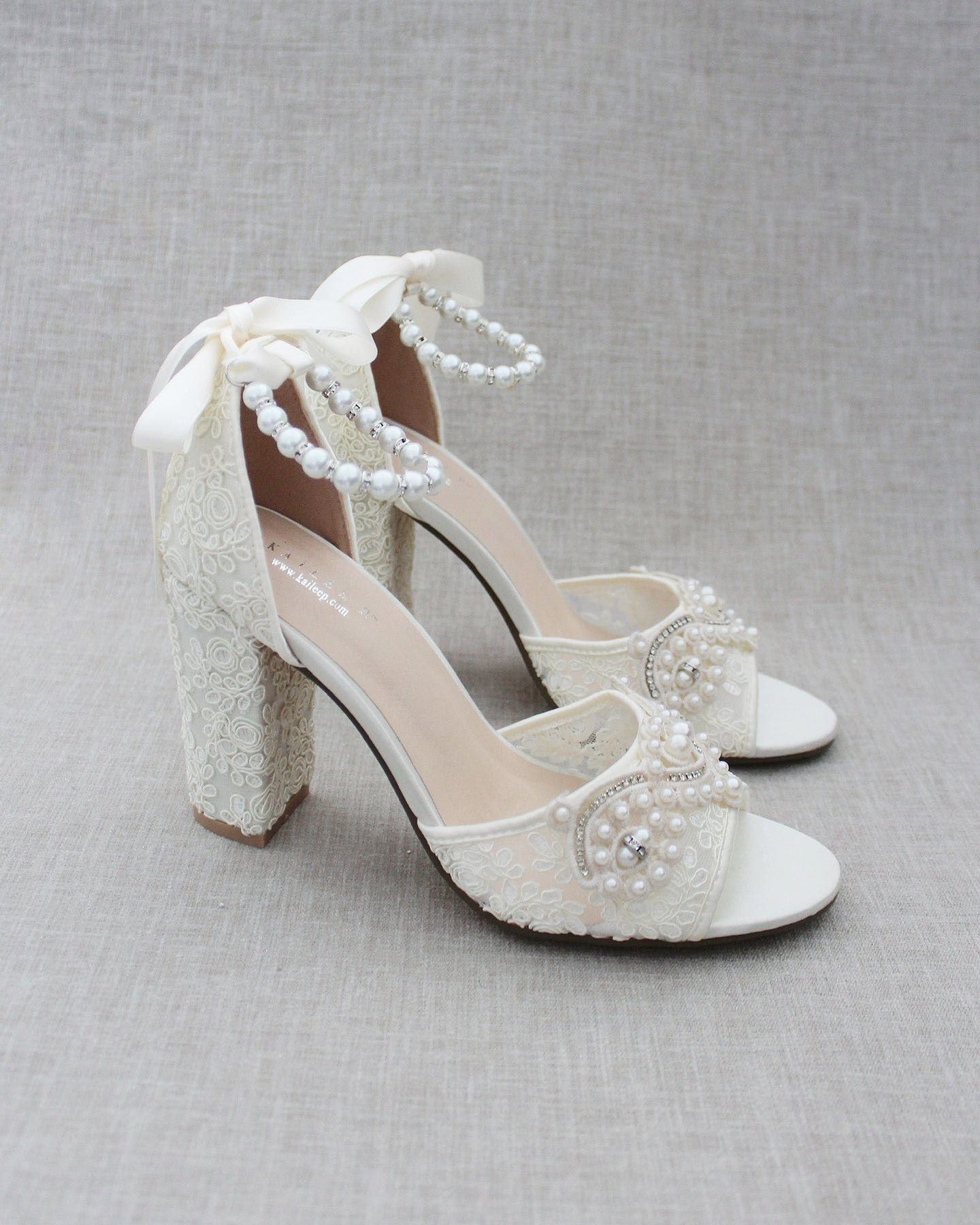 Chunky heel sales ivory wedding shoes