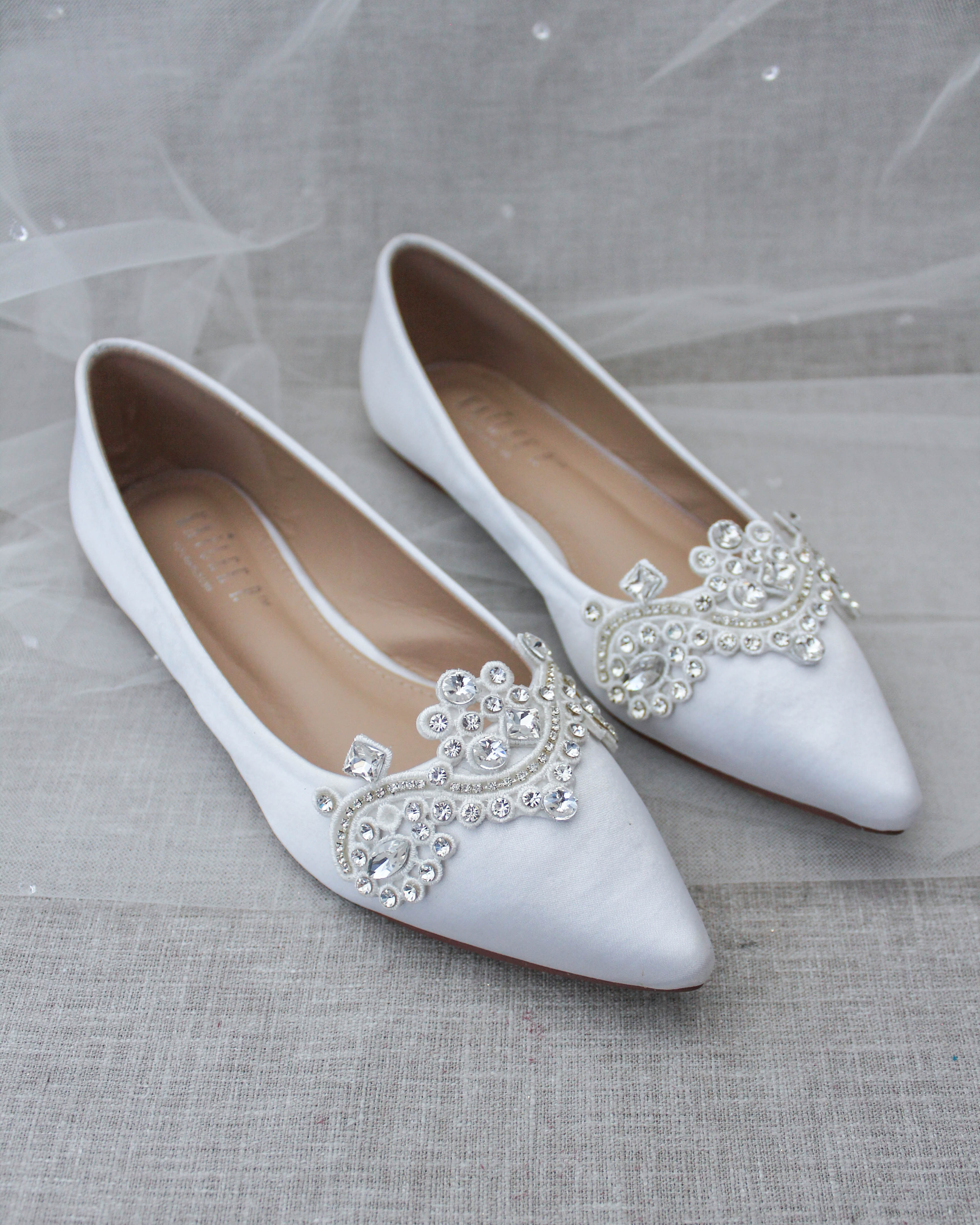 White wedding flats for bride 60 photos - Vianawedding.com White wedding flats for bride 60 photos - Vianawedding.com