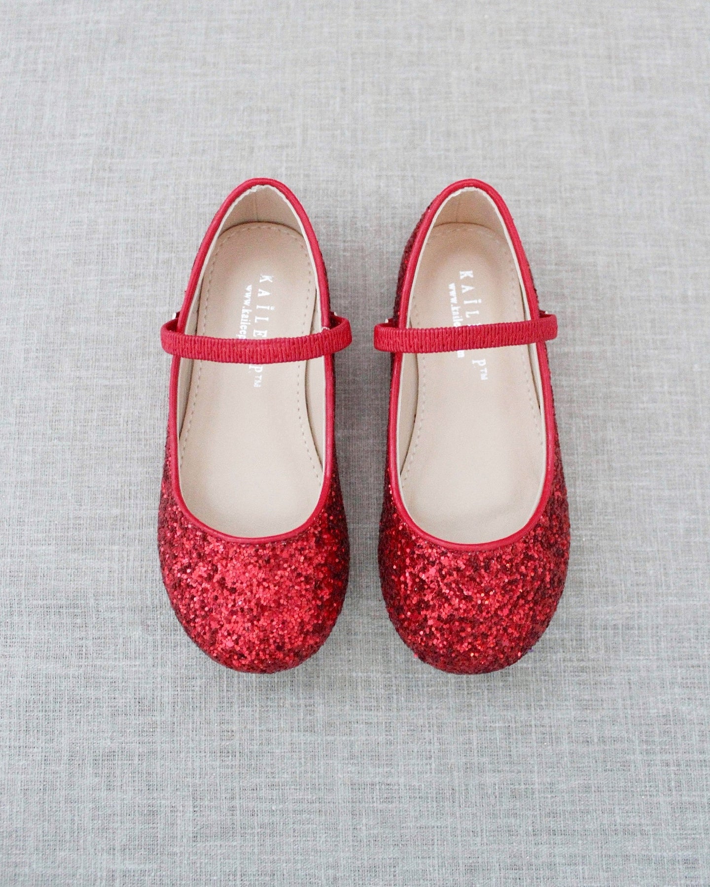 Gift Guide for 4-6 Year Old Girls · The Girl in the Red Shoes