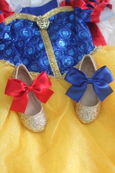 Snow white shoes