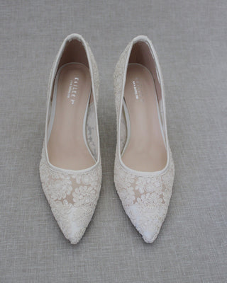 women ivory lace pump
