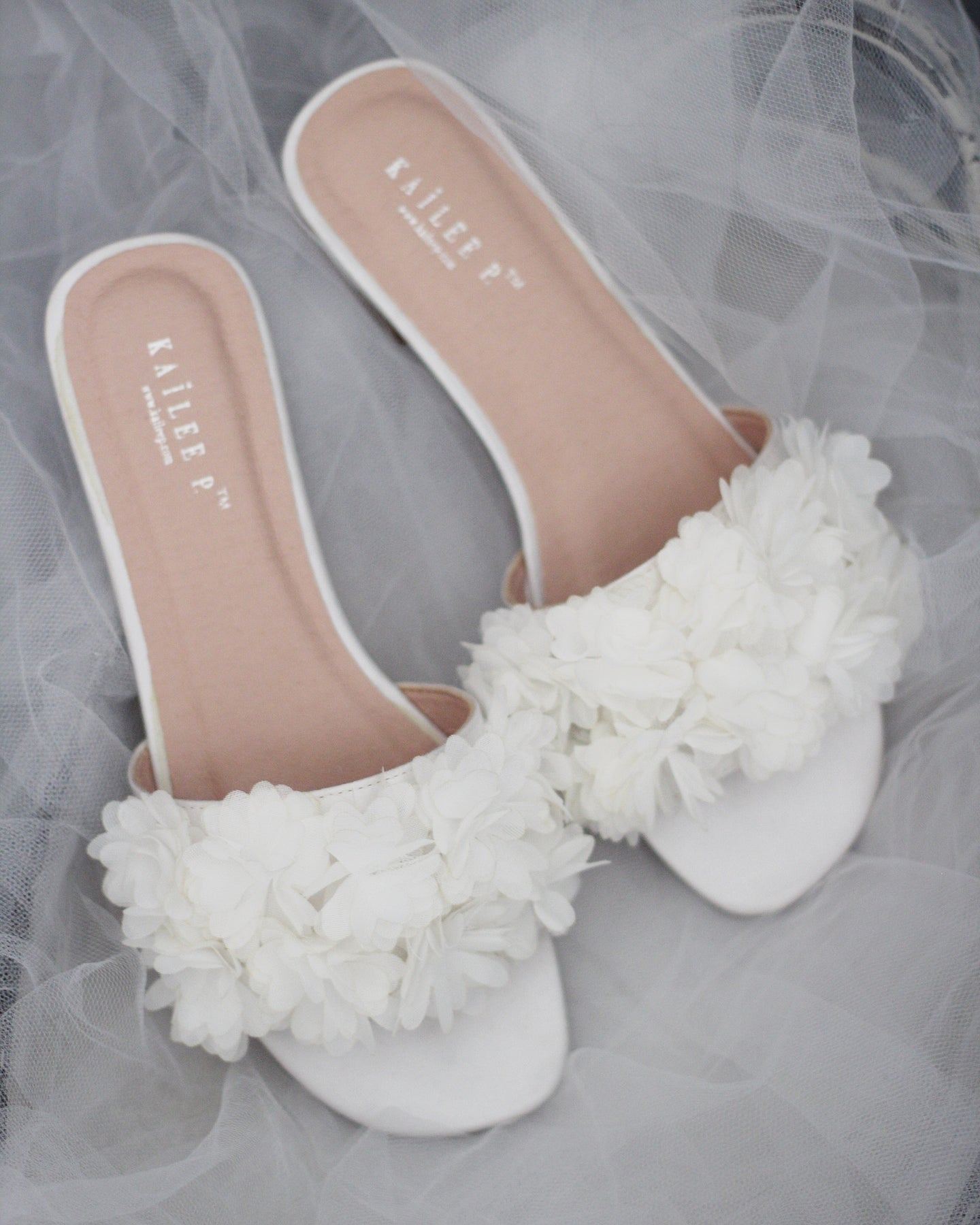 Update more than 119 feather sandals flat best