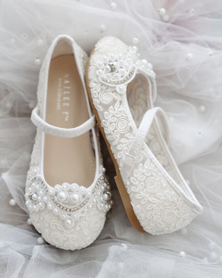 White lace pearl shoes