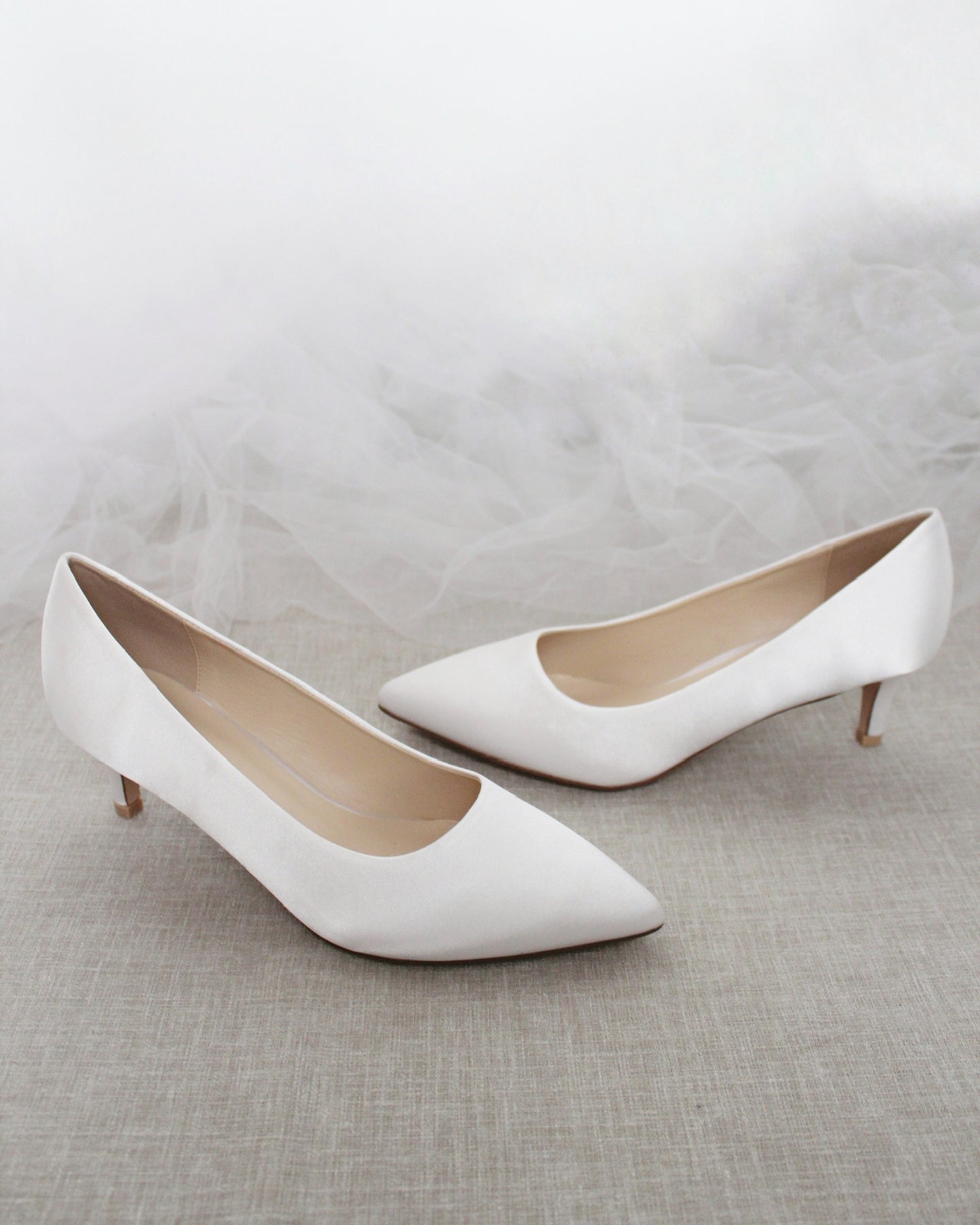 Off white pumps low heel Clearance
