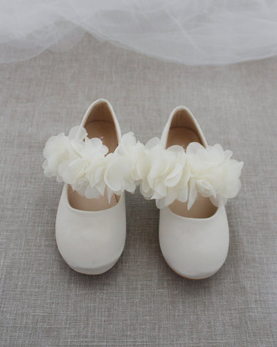 Ivory Mary Jane Girls Flats with Flowers