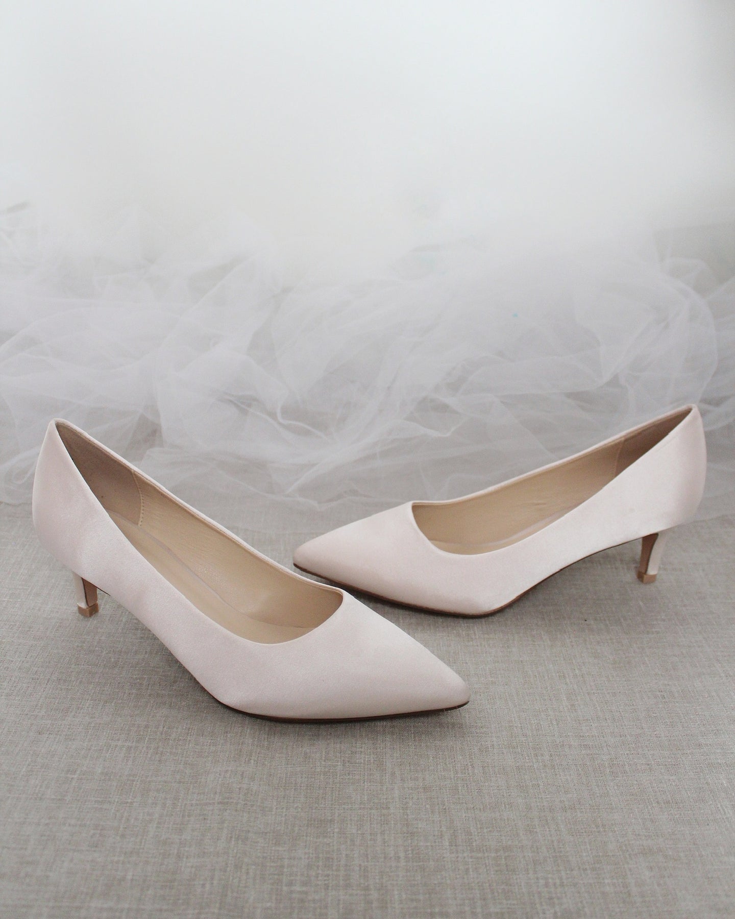 Blush kitten heel best sale wedding shoes