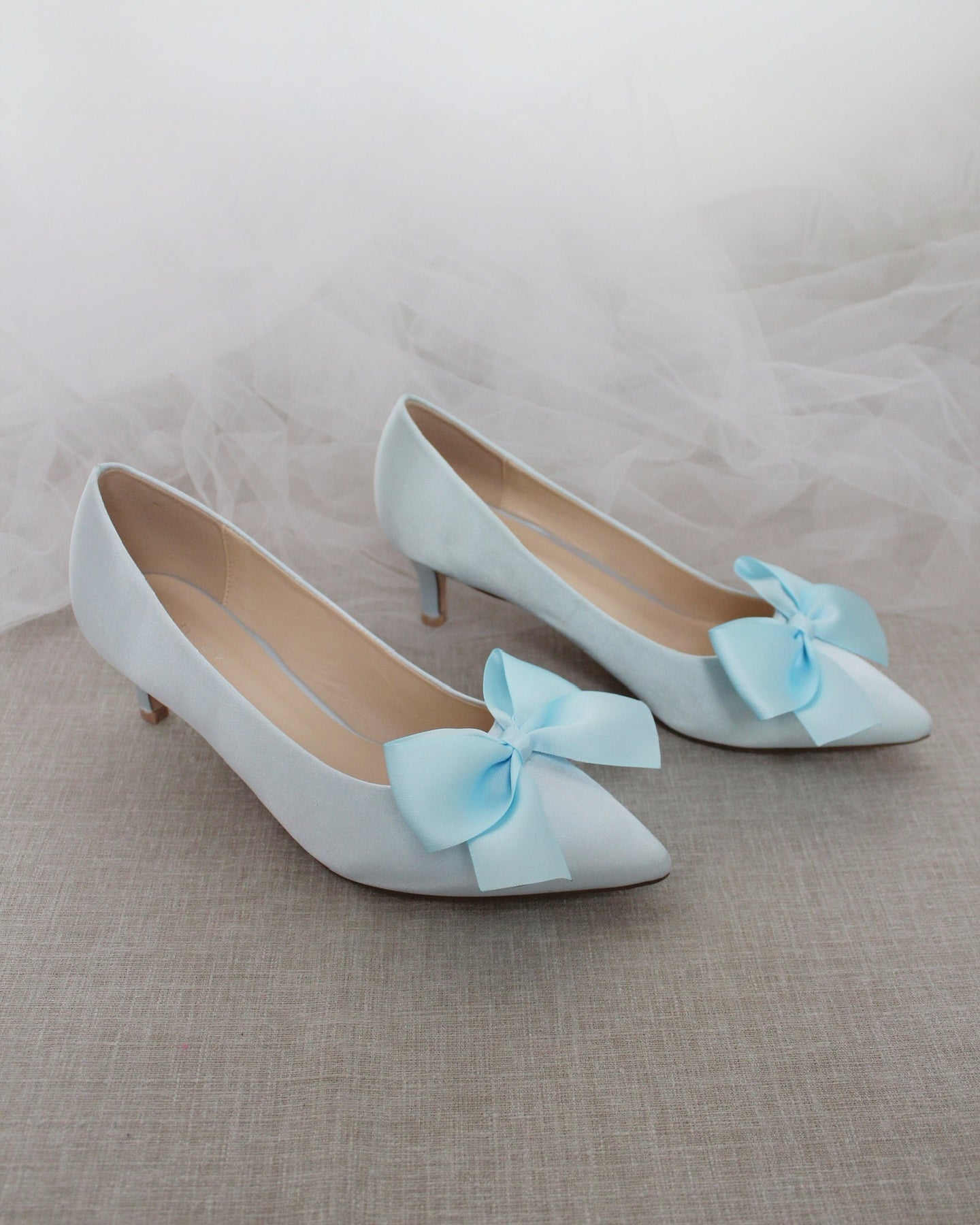 Sweet! Loving the ribbon strap!  Fashion shoes, Heels, Cute shoes